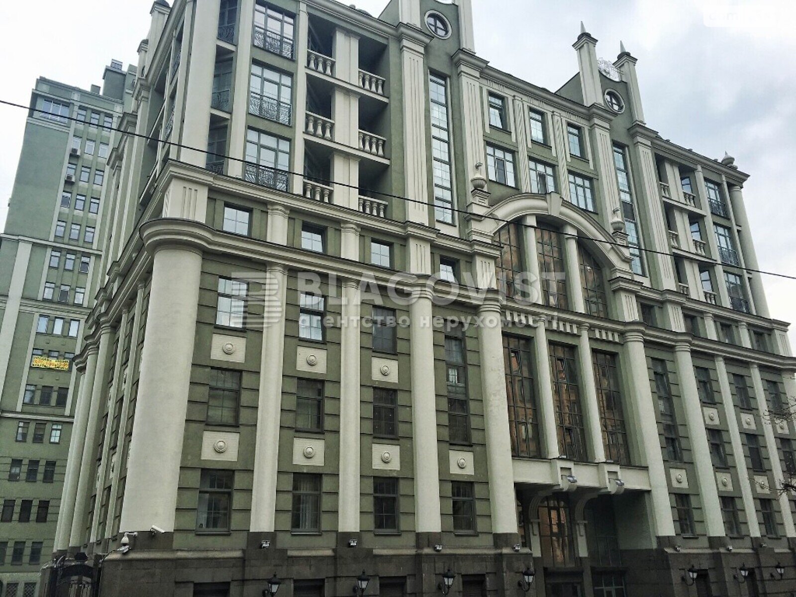 Продаж трикімнатної квартири в Києві, на вул. Олеся Гончара 35, район Шевченківський фото 1 Продаж трикімнатної квартири в Києві, на вул. Олеся Гончара 35, район Шевченківський фото 1