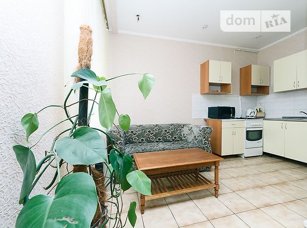 Продажа квартиры, 2 ком., Киев, р‑н. Шевченковский, ст.м. Золотые ворота, Олеся Гончара улица, дом 14/26 Продажа квартиры, 2 ком., Киев, р‑н. Шевченковский, ст.м. Золотые ворота, Олеся Гончара улица, дом 14/26
