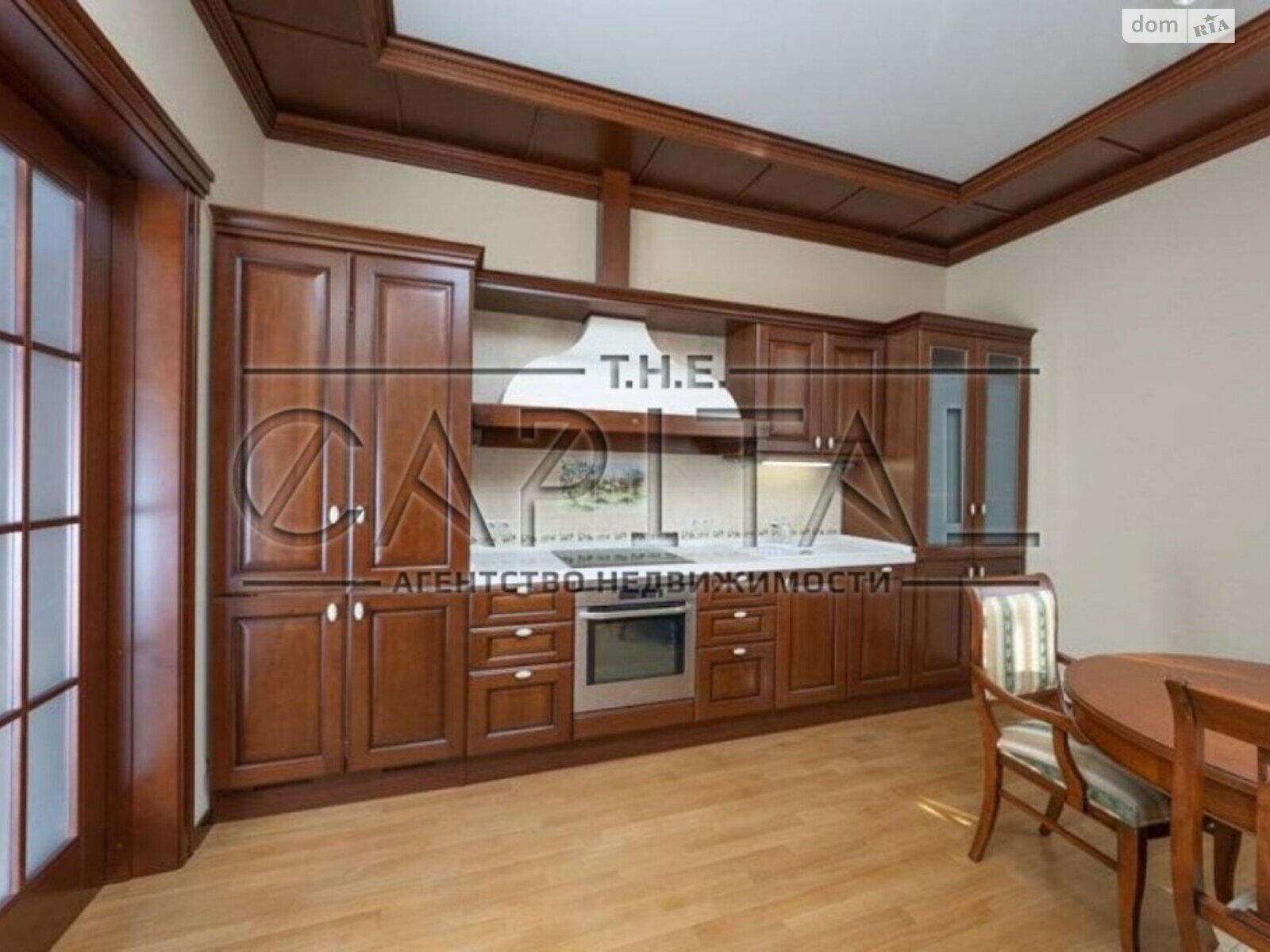 Продажа двухкомнатной квартиры в Киеве, на ул. Пирогова, район Шевченковский фото 1 Продажа двухкомнатной квартиры в Киеве, на ул. Пирогова, район Шевченковский фото 1