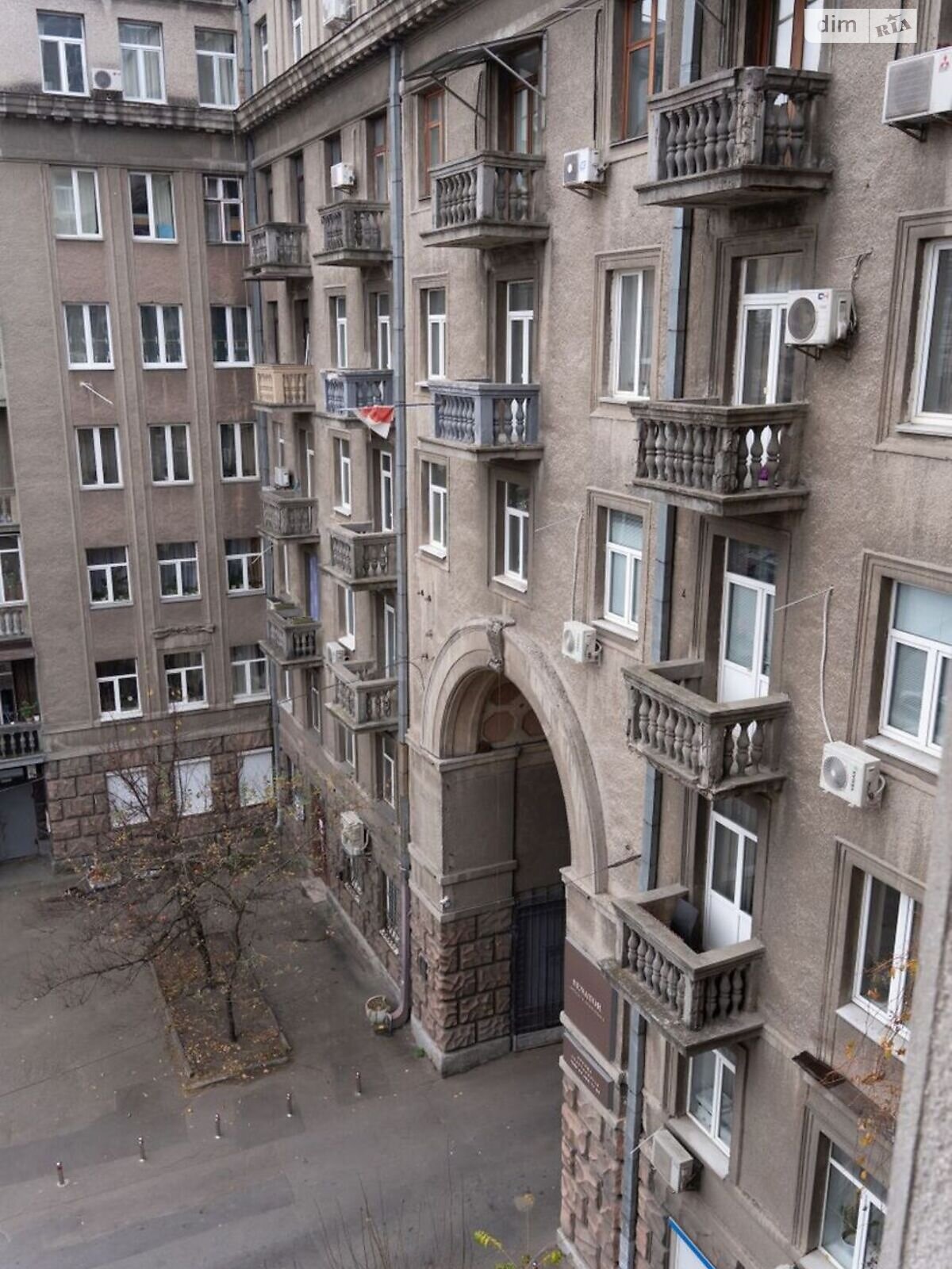 Продажа трехкомнатной квартиры в Киеве, на ул. Пирогова 2, район Шевченковский фото 1
