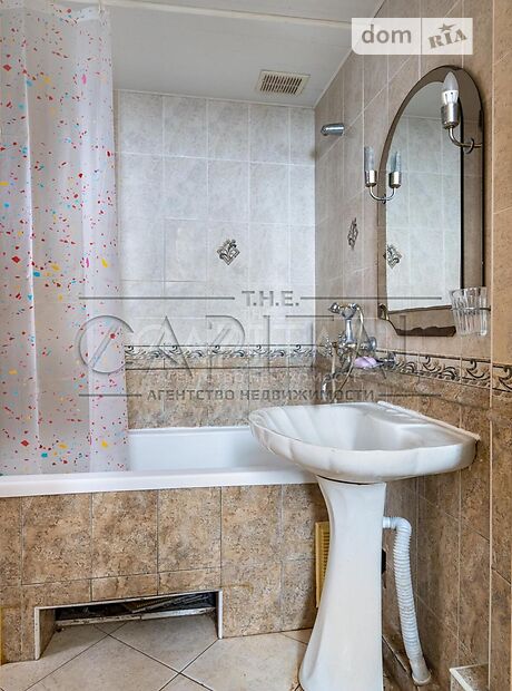 Продажа трехкомнатной квартиры в Киеве, на просп. Победы 37з, район Шевченковский фото 1 Продажа трехкомнатной квартиры в Киеве, на просп. Победы 37з, район Шевченковский фото 1