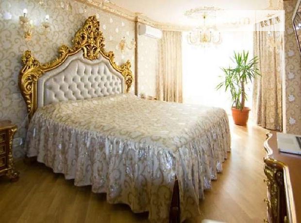 Продажа квартиры, 3 ком., Киев, р‑н. Шевченковский, ст.м. Лукьяновская, Полтавская улица, дом 10 Продажа квартиры, 3 ком., Киев, р‑н. Шевченковский, ст.м. Лукьяновская, Полтавская улица, дом 10