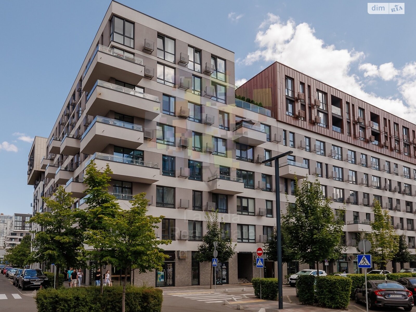 Продаж трикімнатної квартири в Києві, на вул. Салютна 2 корпус 7, район Шевченківський фото 1