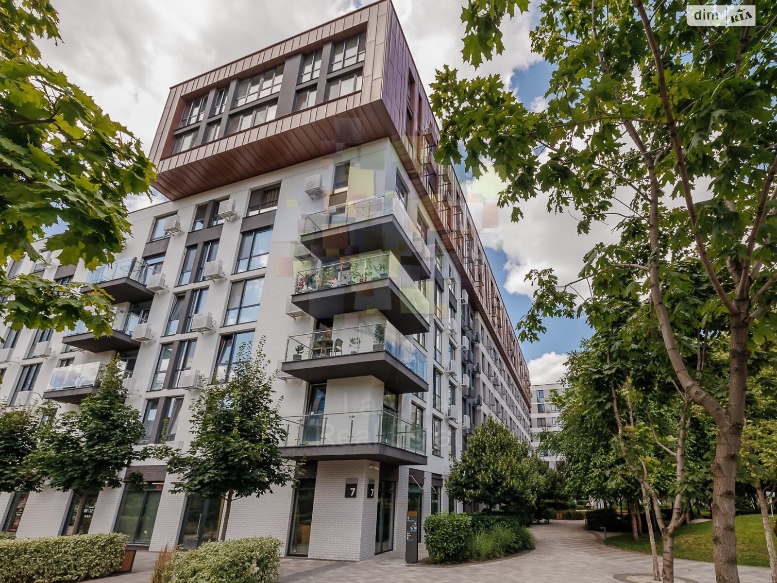 Продаж трикімнатної квартири в Києві, на вул. Салютна 2 корпус 7, район Шевченківський фото 1