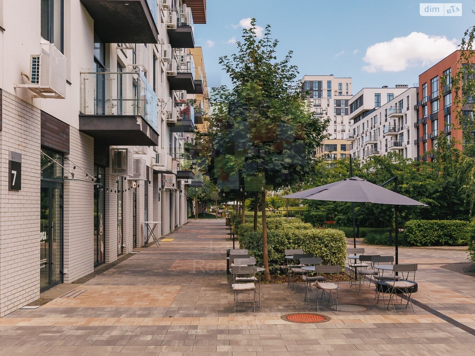 Продаж трикімнатної квартири в Києві, на вул. Салютна 2 корпус 7, район Шевченківський фото 1
