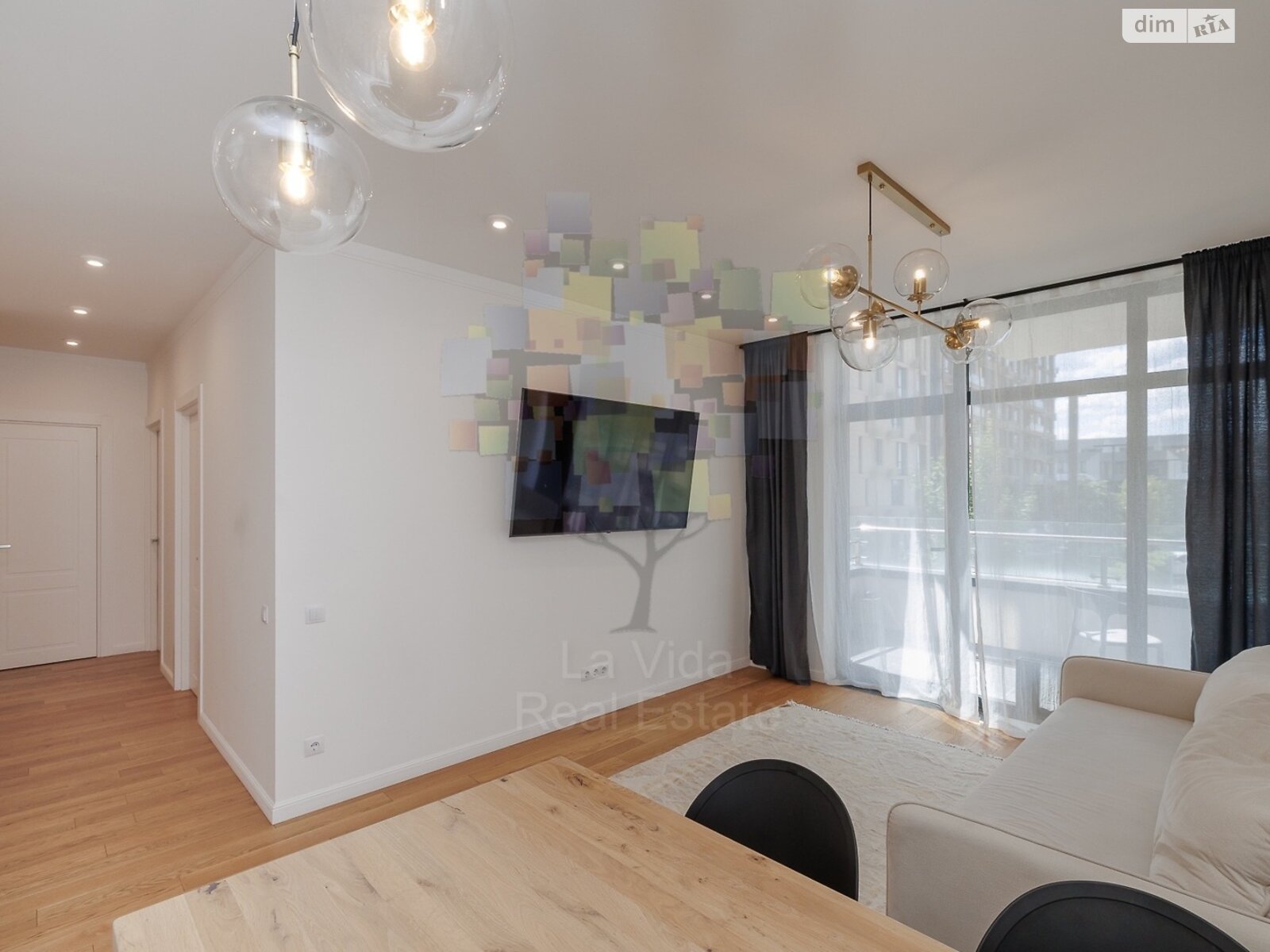 Продаж трикімнатної квартири в Києві, на вул. Салютна 2 корпус 7, район Шевченківський фото 1