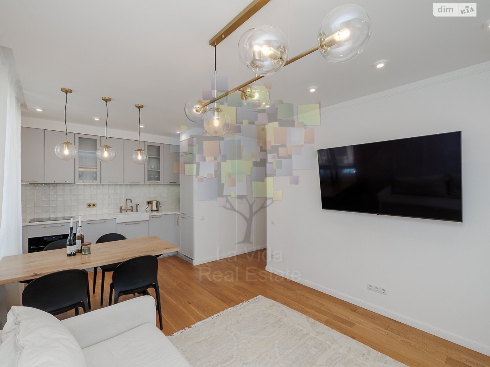 Продаж трикімнатної квартири в Києві, на вул. Салютна 2 корпус 7, район Шевченківський фото 1