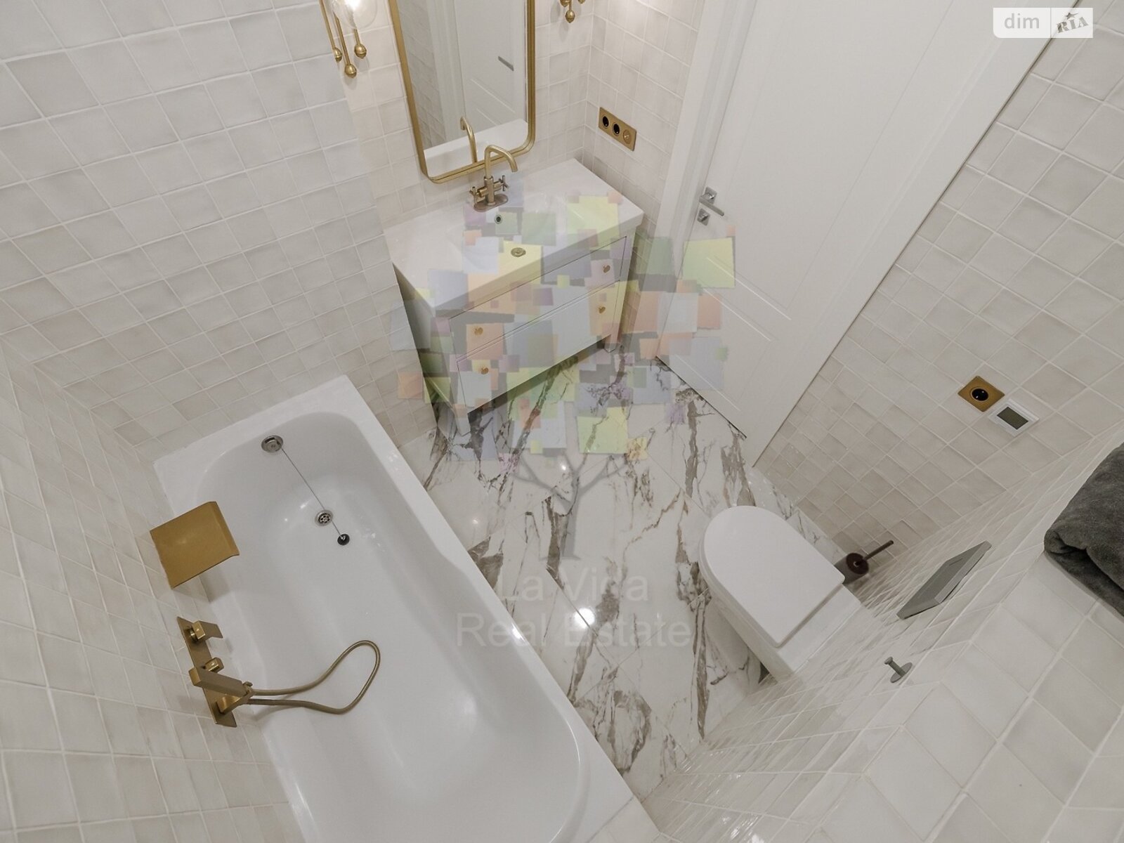 Продаж трикімнатної квартири в Києві, на вул. Салютна 2 корпус 7, район Шевченківський фото 1