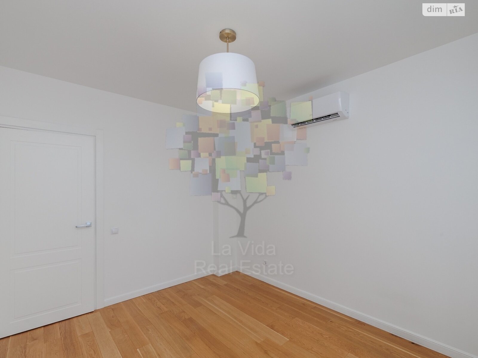 Продаж трикімнатної квартири в Києві, на вул. Салютна 2 корпус 7, район Шевченківський фото 1