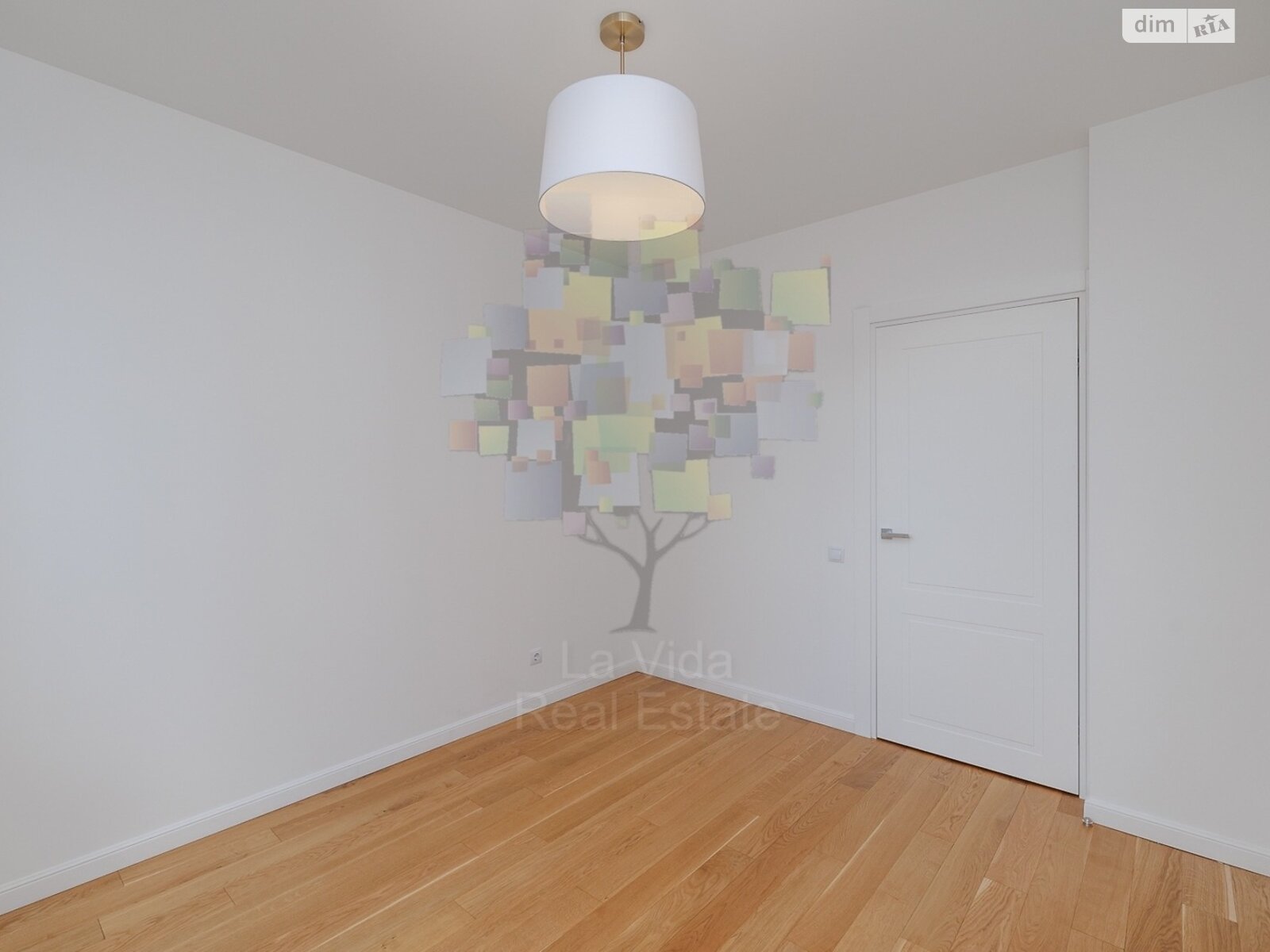 Продаж трикімнатної квартири в Києві, на вул. Салютна 2 корпус 7, район Шевченківський фото 1