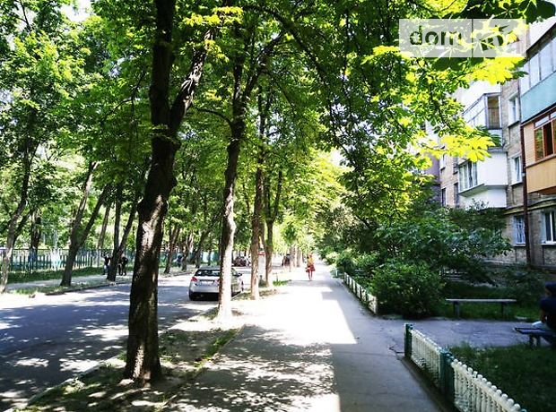 Продажа квартиры, 2 ком., Киев, р‑н. Шевченковский, ст.м. Нивки, Салютная улица, дом 20 Продажа квартиры, 2 ком., Киев, р‑н. Шевченковский, ст.м. Нивки, Салютная улица, дом 20