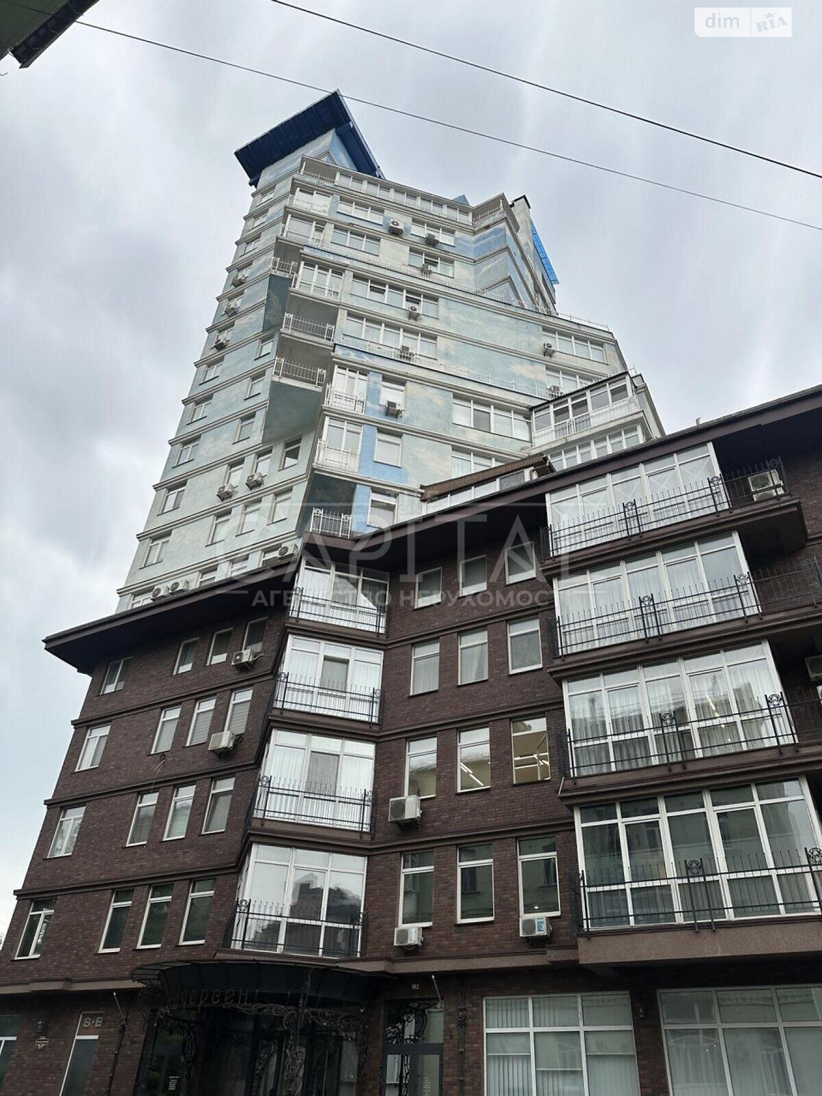 Продаж трикімнатної квартири в Києві, на вул. Січових Стрільців 84А, район Шевченківський фото 1 Продаж трикімнатної квартири в Києві, на вул. Січових Стрільців 84А, район Шевченківський фото 1