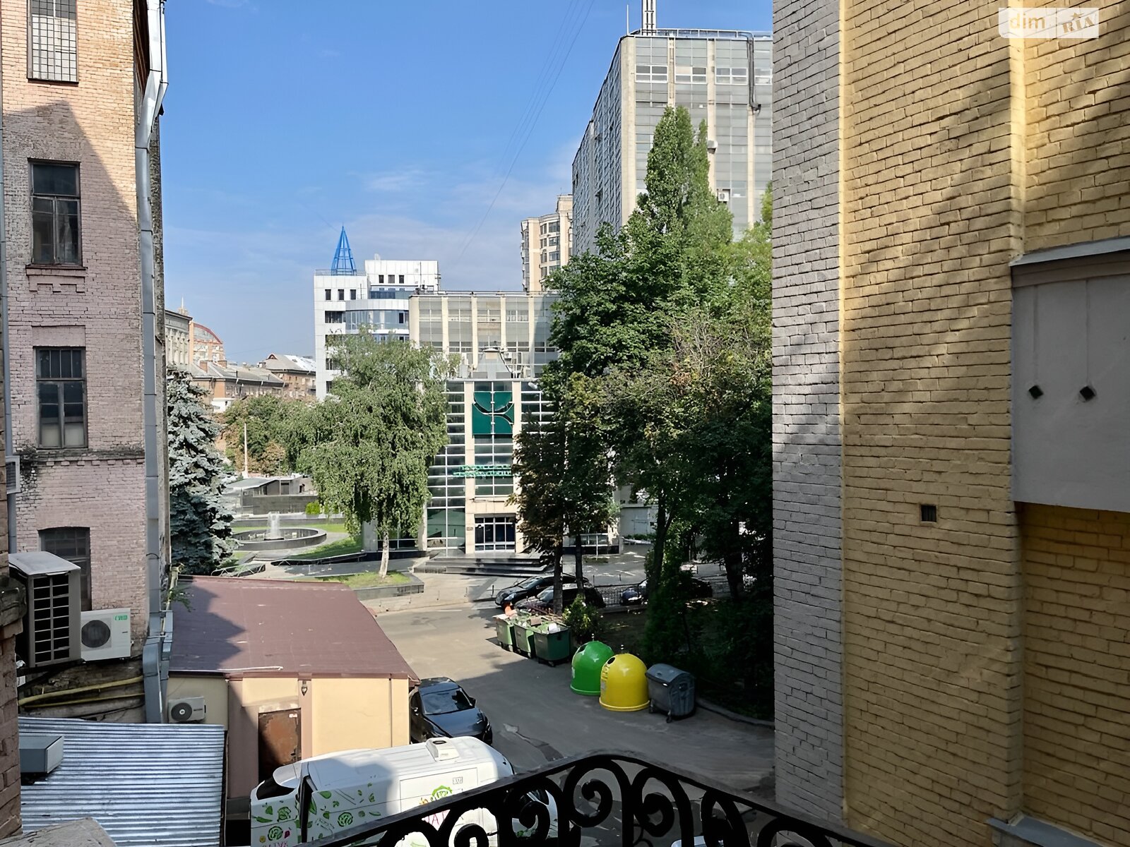Продаж п`ятикімнатної квартири в Києві, на вул. Січових Стрільців 58/2, район Шевченківський фото 1 Продаж п`ятикімнатної квартири в Києві, на вул. Січових Стрільців 58/2, район Шевченківський фото 1