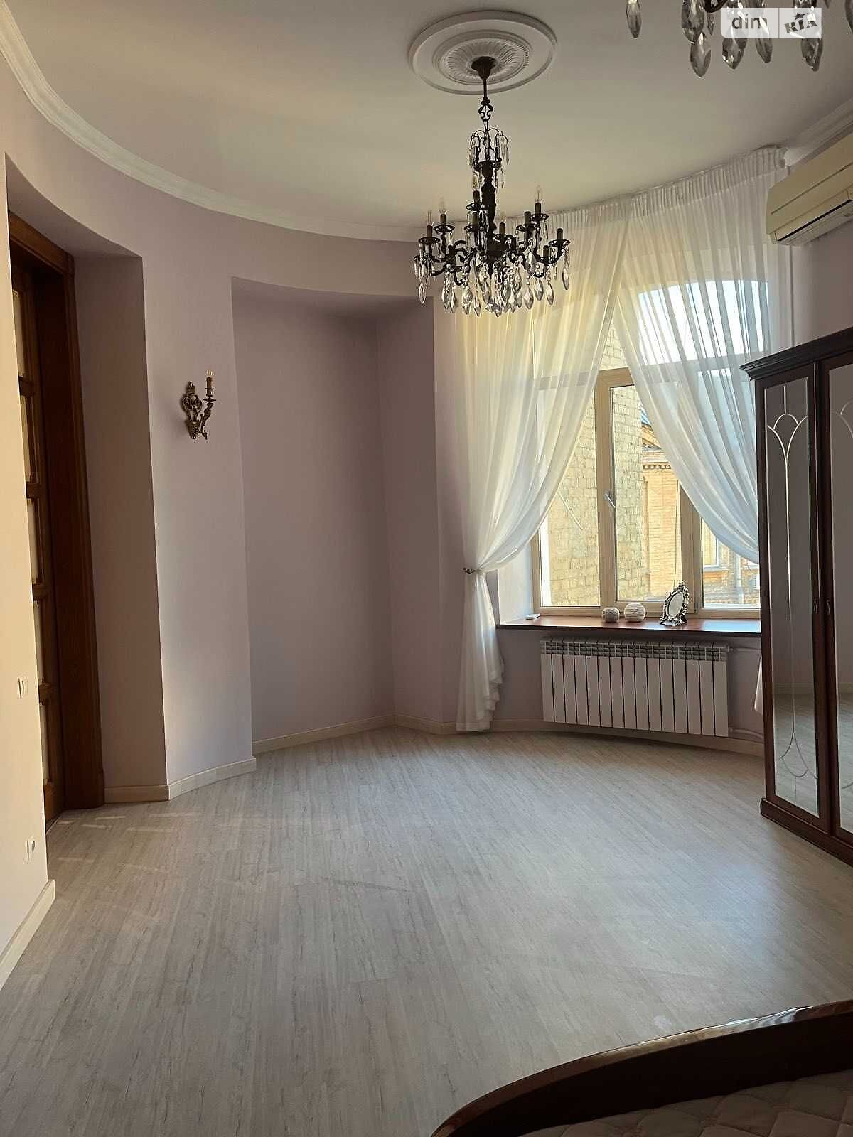Продаж двокімнатної квартири в Києві, на вул. Симона Петлюри, район Шевченківський фото 1 Продаж двокімнатної квартири в Києві, на вул. Симона Петлюри, район Шевченківський фото 1