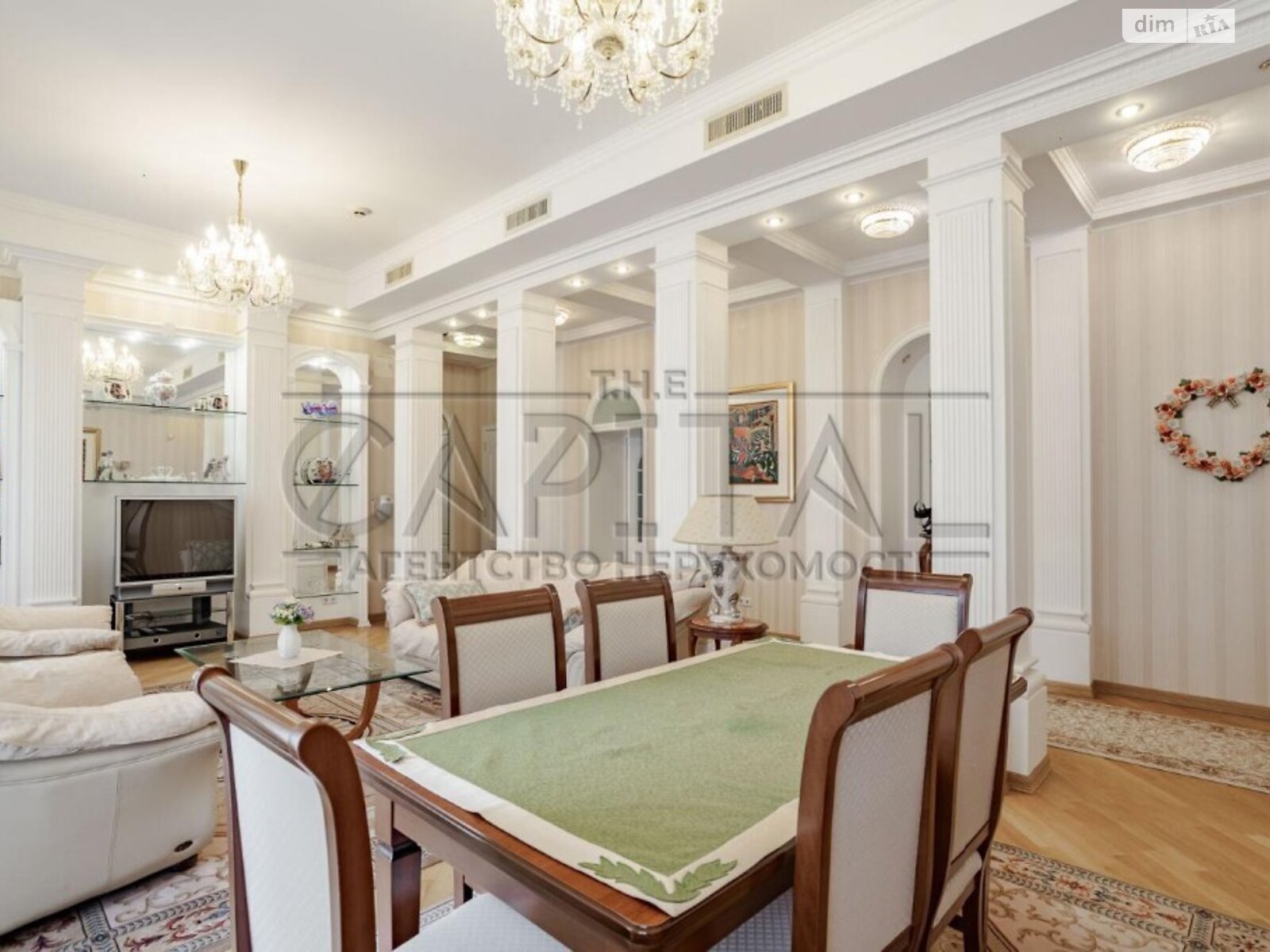 Продажа пятикомнатной квартиры в Киеве, на ул. Софиевская, район Шевченковский фото 1 Продажа пятикомнатной квартиры в Киеве, на ул. Софиевская, район Шевченковский фото 1