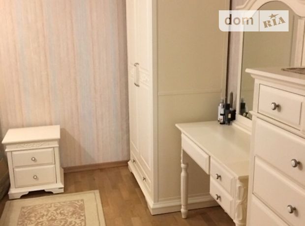 Продажа квартиры, 2 ком., Киев, р‑н. Шевченковский, ст.м. Золотые ворота, Софиевская улица Продажа квартиры, 2 ком., Киев, р‑н. Шевченковский, ст.м. Золотые ворота, Софиевская улица