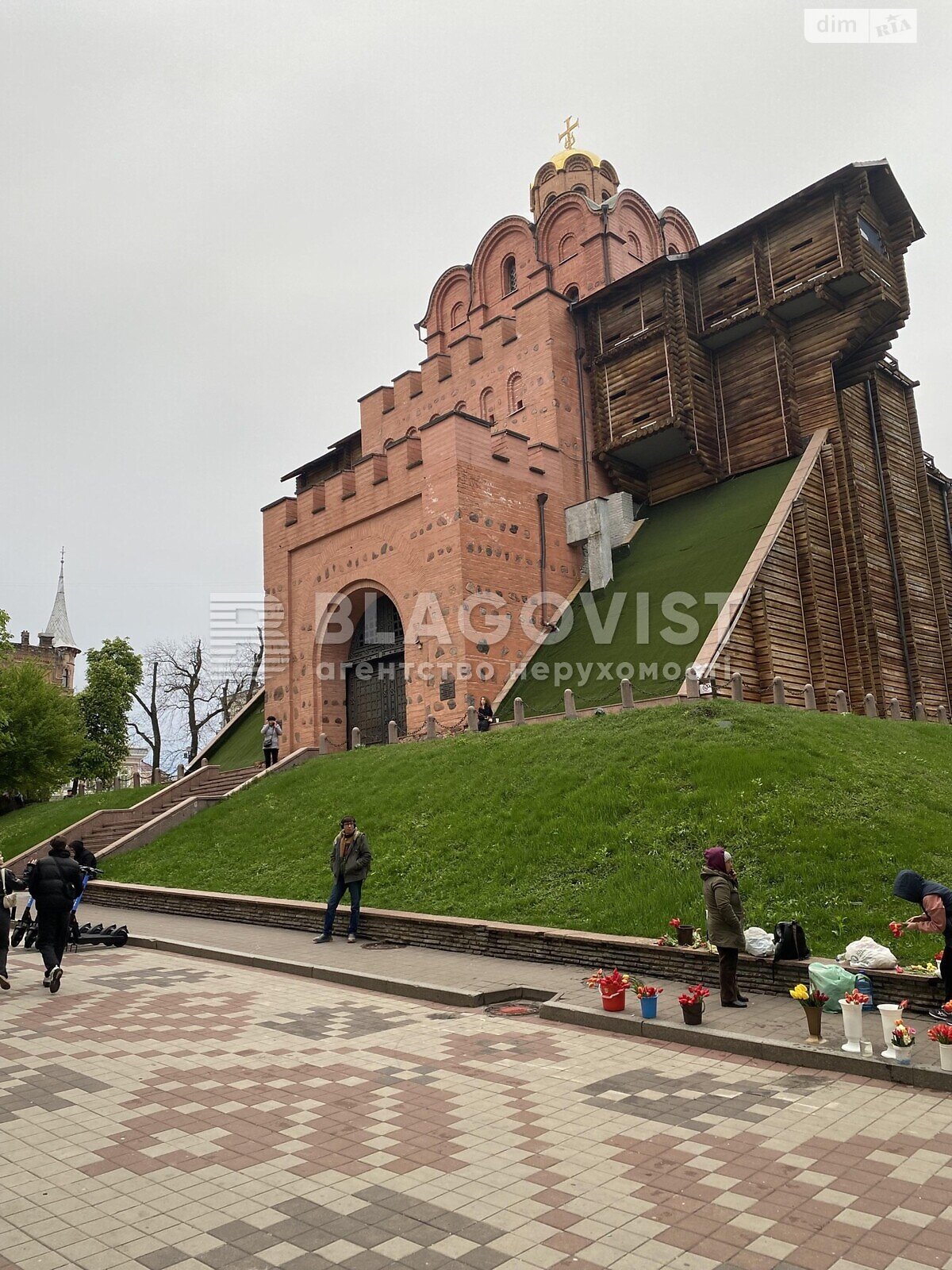 Продажа трехкомнатной квартиры в Киеве, на ул. Стрелецкая 7/6, район Шевченковский фото 1