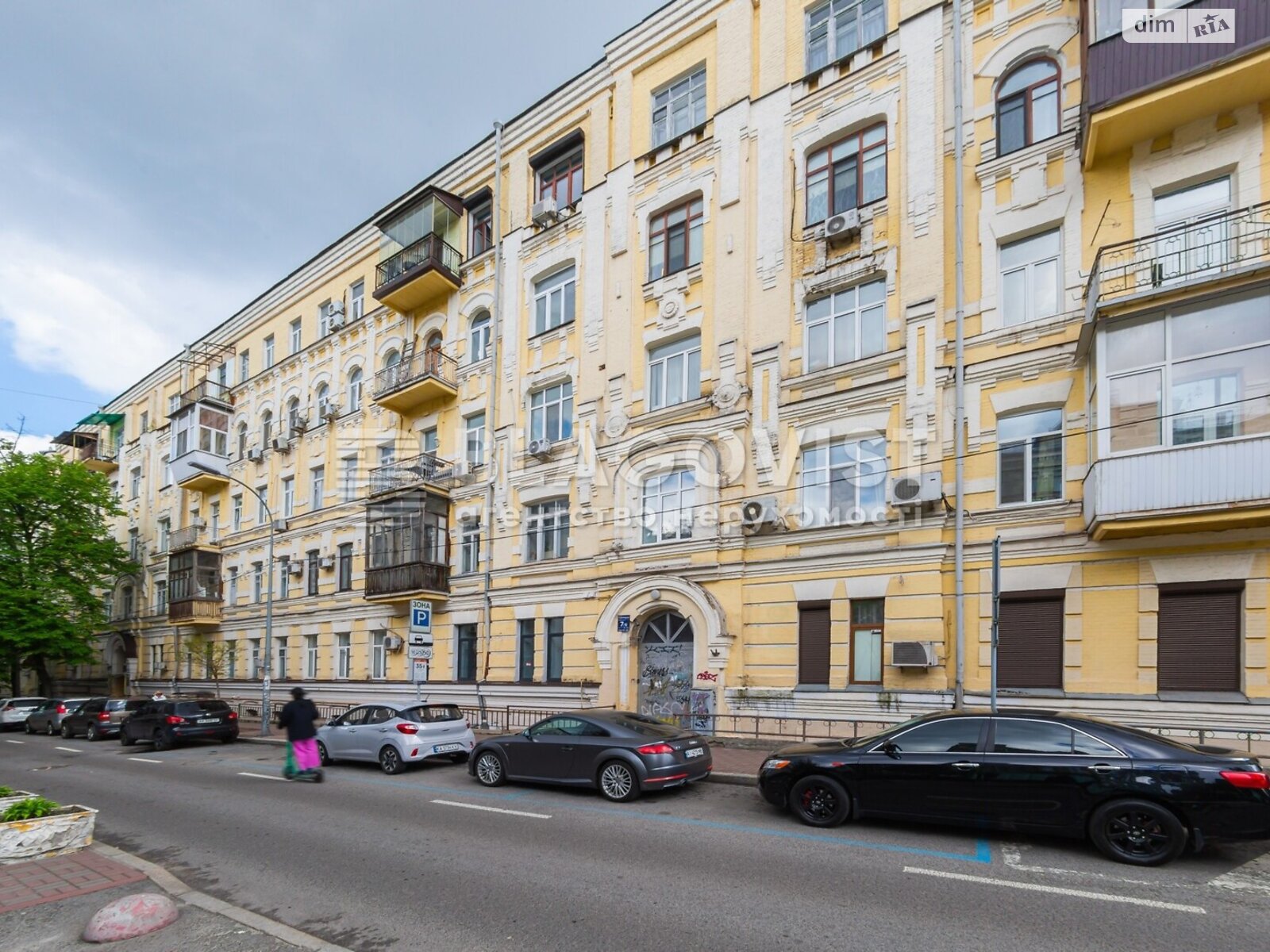 Продаж трикімнатної квартири в Києві, на вул. Стрілецька 7/6, район Шевченківський фото 1 Продаж трикімнатної квартири в Києві, на вул. Стрілецька 7/6, район Шевченківський фото 1