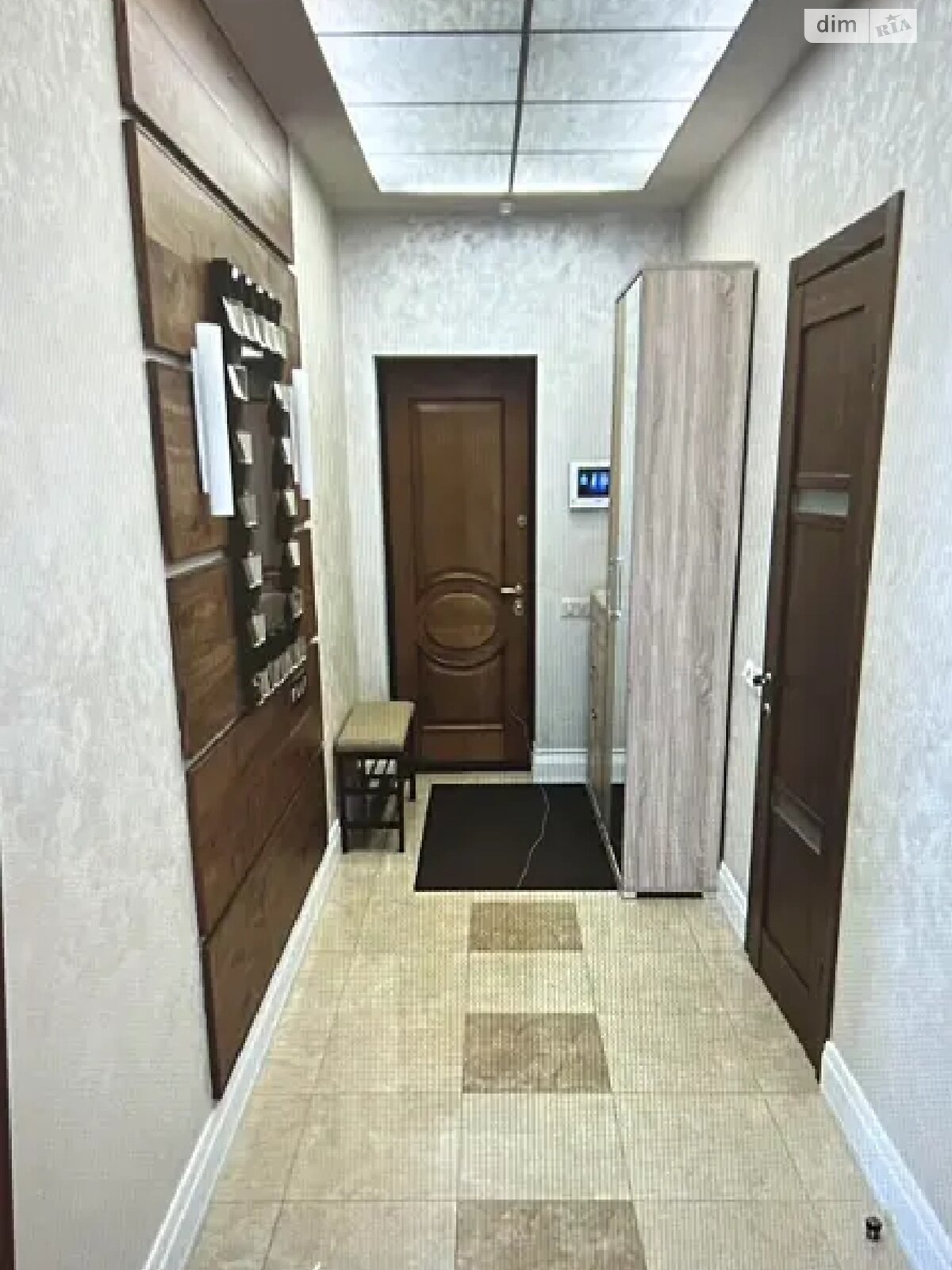 Продажа трехкомнатной квартиры в Киеве, на бул. Тараса Шевченко 27Б, район Шевченковский фото 1 Продажа трехкомнатной квартиры в Киеве, на бул. Тараса Шевченко 27Б, район Шевченковский фото 1