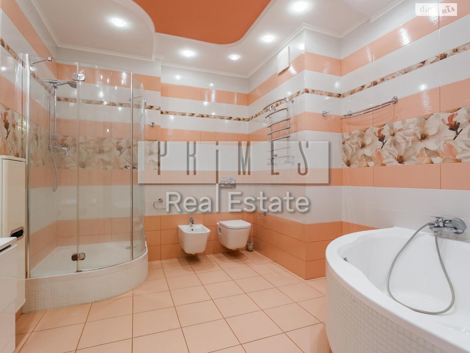 Продажа пятикомнатной квартиры в Киеве, на бул. Тараса Шевченко 27Б, район Шевченковский фото 1