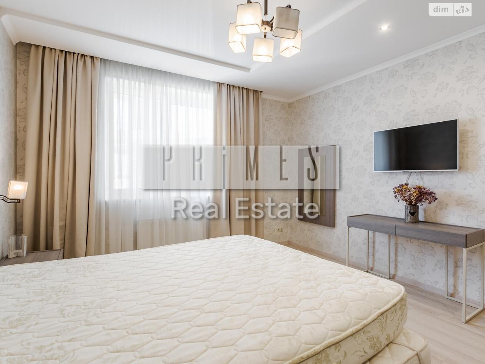 Продажа пятикомнатной квартиры в Киеве, на бул. Тараса Шевченко 27Б, район Шевченковский фото 1