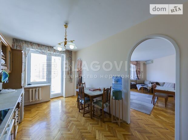 Продажа четырехкомнатной квартиры в Киеве, на ул. Тургеневская 52-58, район Шевченковский фото 1 Продажа четырехкомнатной квартиры в Киеве, на ул. Тургеневская 52-58, район Шевченковский фото 1