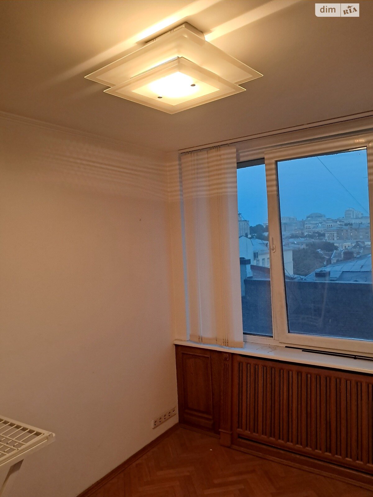 Продаж чотирикімнатної квартири в Києві, на вул. Володимирська 51-53, район Шевченківський фото 1 Продаж чотирикімнатної квартири в Києві, на вул. Володимирська 51-53, район Шевченківський фото 1