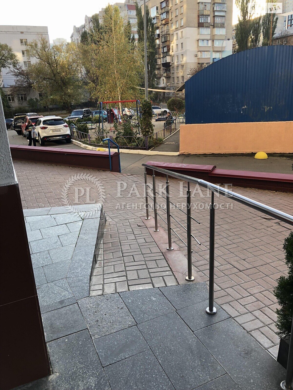 Продажа трехкомнатной квартиры в Киеве, на ул. Вячеслава Черновола 20, район Шевченковский фото 1 Продажа трехкомнатной квартиры в Киеве, на ул. Вячеслава Черновола 20, район Шевченковский фото 1