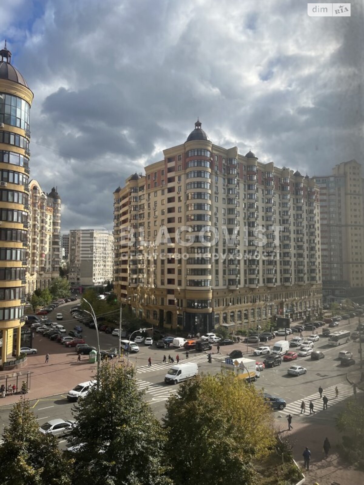 Продаж трикімнатної квартири в Києві, на вул. В'ячеслава Чорновола 20, район Шевченківський фото 1 Продаж трикімнатної квартири в Києві, на вул. В'ячеслава Чорновола 20, район Шевченківський фото 1