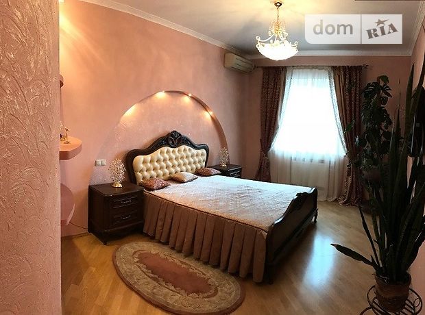 Продажа квартиры, 3 ком., Киев, р‑н. Шевченковский, Вячеслава Чорновола улица, дом 25 Продажа квартиры, 3 ком., Киев, р‑н. Шевченковский, Вячеслава Чорновола улица, дом 25