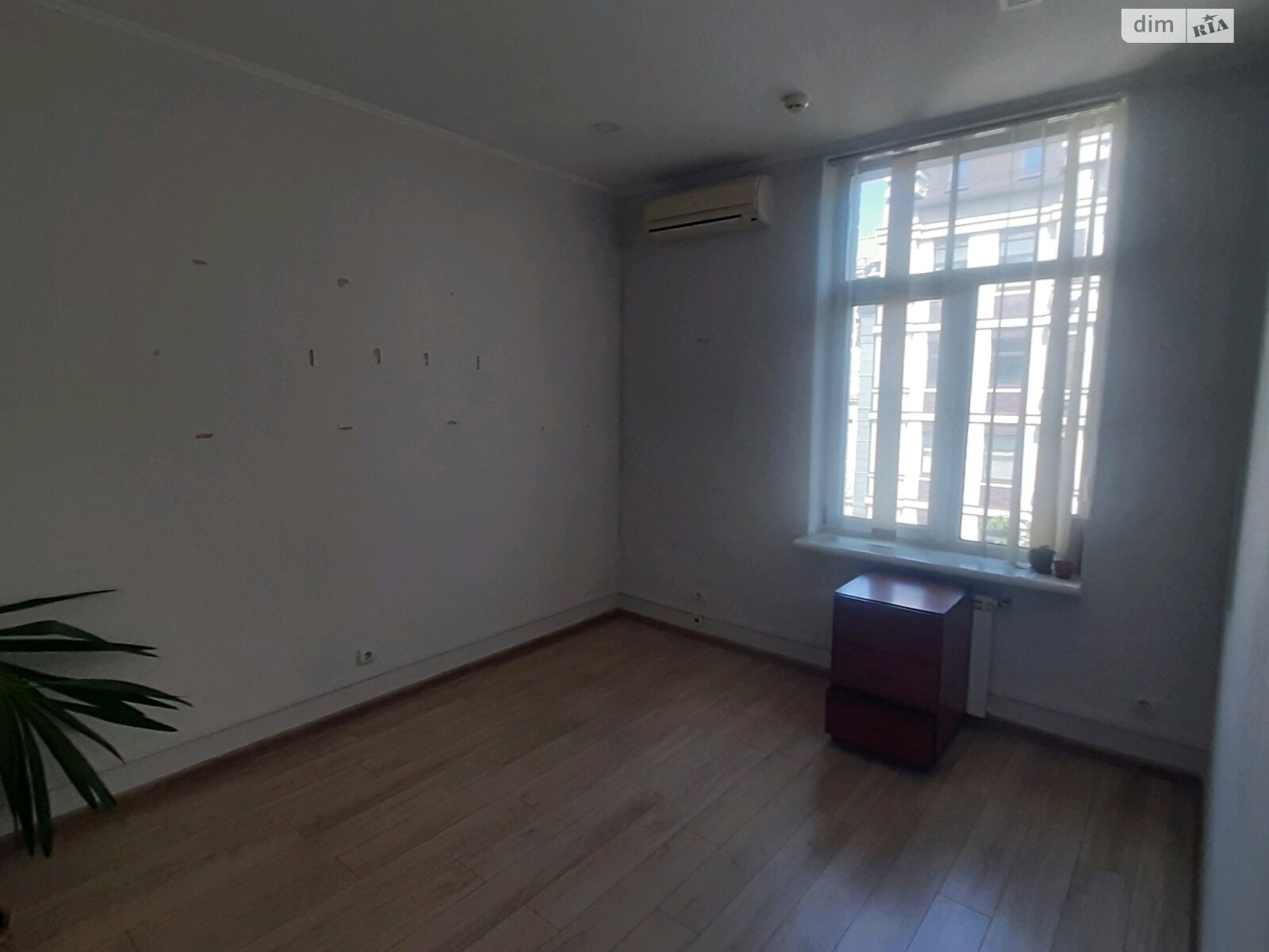 Продаж одинадцятикімнатної квартири в Києві, на вул. Ярославів Вал 21Г, район Шевченківський фото 1