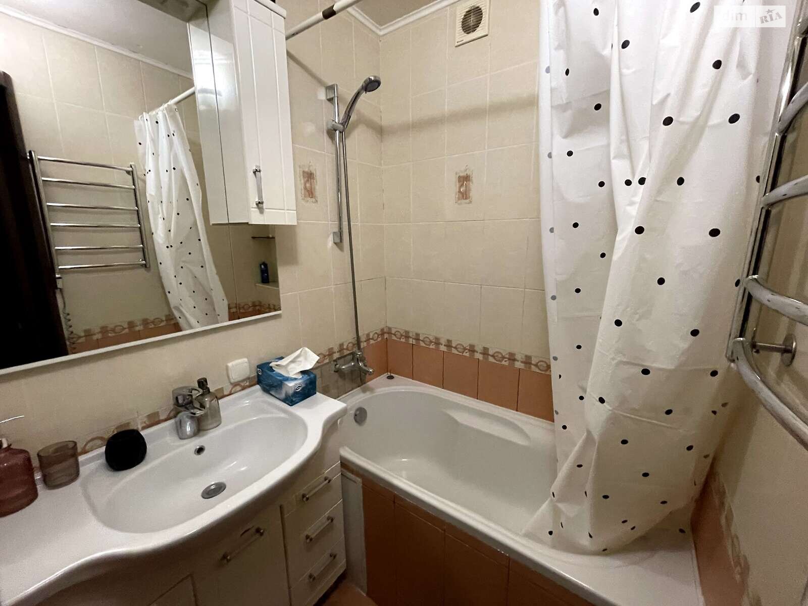 Продаж двокімнатної квартири в Києві, на вул. Загорівська 38, район Шевченківський фото 1 Продаж двокімнатної квартири в Києві, на вул. Загорівська 38, район Шевченківський фото 1