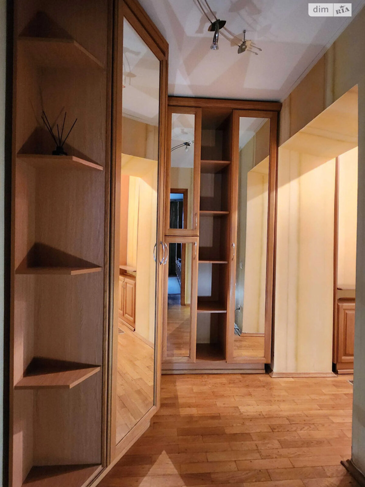 Продажа двухкомнатной квартиры в Киеве, на ул. Златоустовская 4, район Шевченковский фото 1 Продажа двухкомнатной квартиры в Киеве, на ул. Златоустовская 4, район Шевченковский фото 1