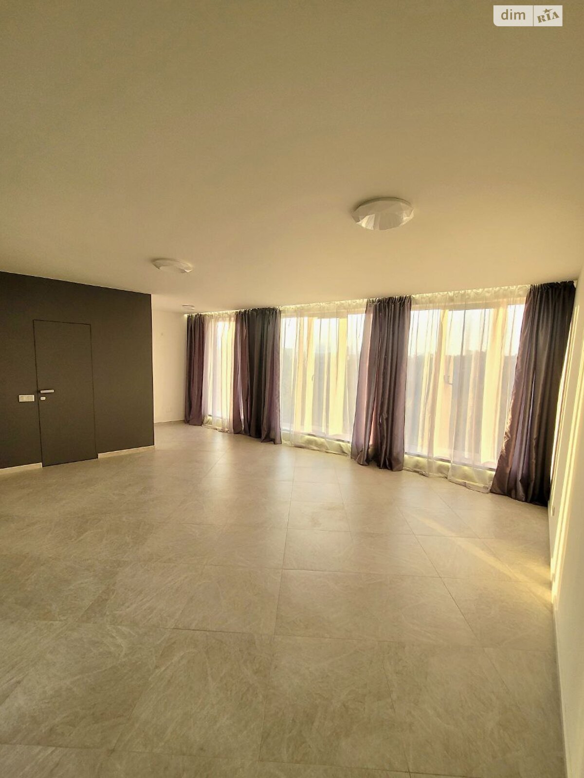 Продаж однокімнатної квартири в Києві, на пров. Дубовий 1, район Ширма фото 1