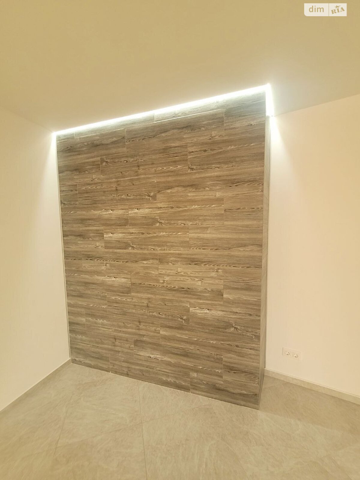 Продаж однокімнатної квартири в Києві, на пров. Дубовий 1, район Ширма фото 1