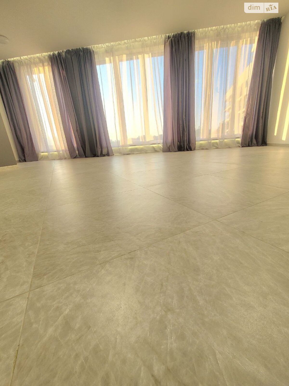 Продаж однокімнатної квартири в Києві, на пров. Дубовий 1, район Ширма фото 1