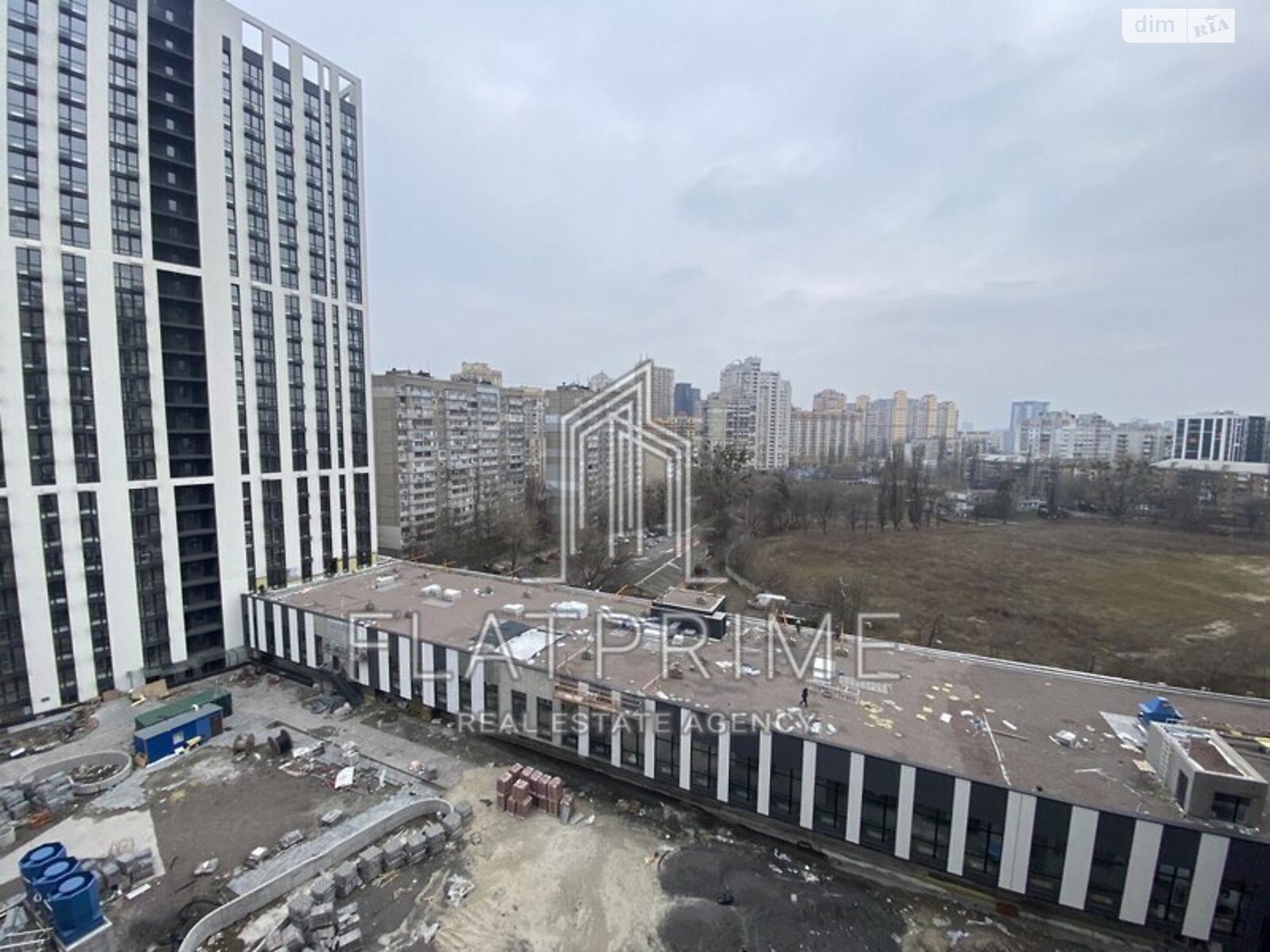 Продаж трикімнатної квартири в Києві, на вул. Шолуденка 30, район Шевченківський фото 1