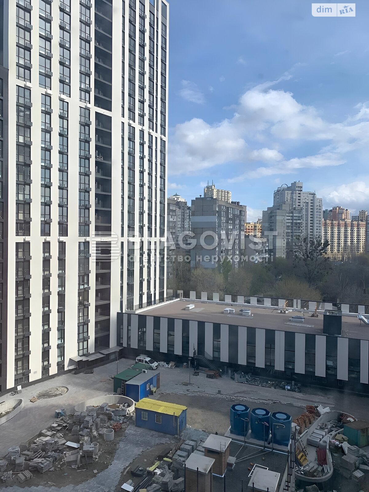 Продаж трикімнатної квартири в Києві, на вул. Шолуденка 30, фото 1 Продаж трикімнатної квартири в Києві, на вул. Шолуденка 30, фото 1