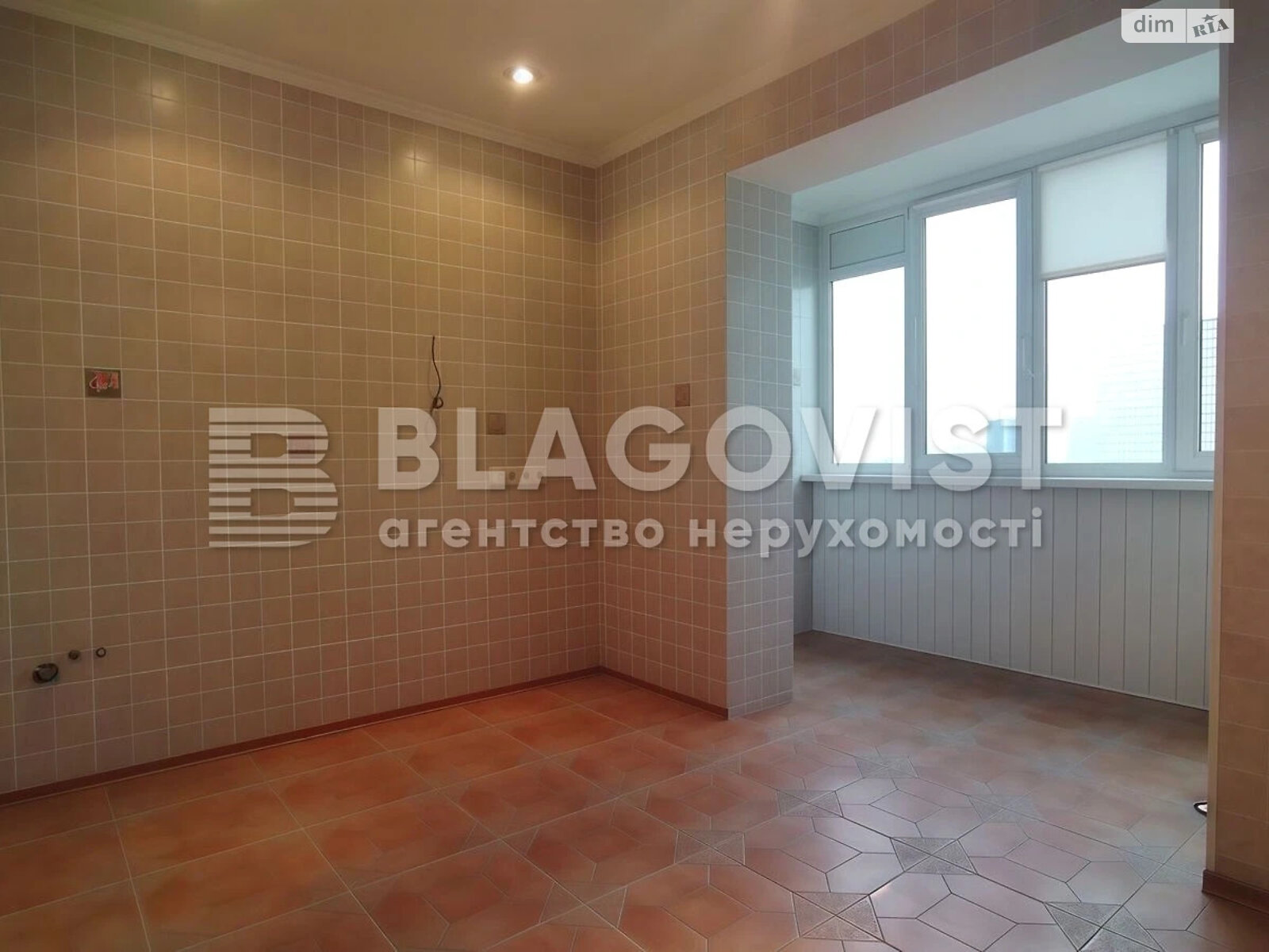 Продажа трехкомнатной квартиры в Киеве, на ул. Александра Довженко 16Б, район Шулявка фото 1