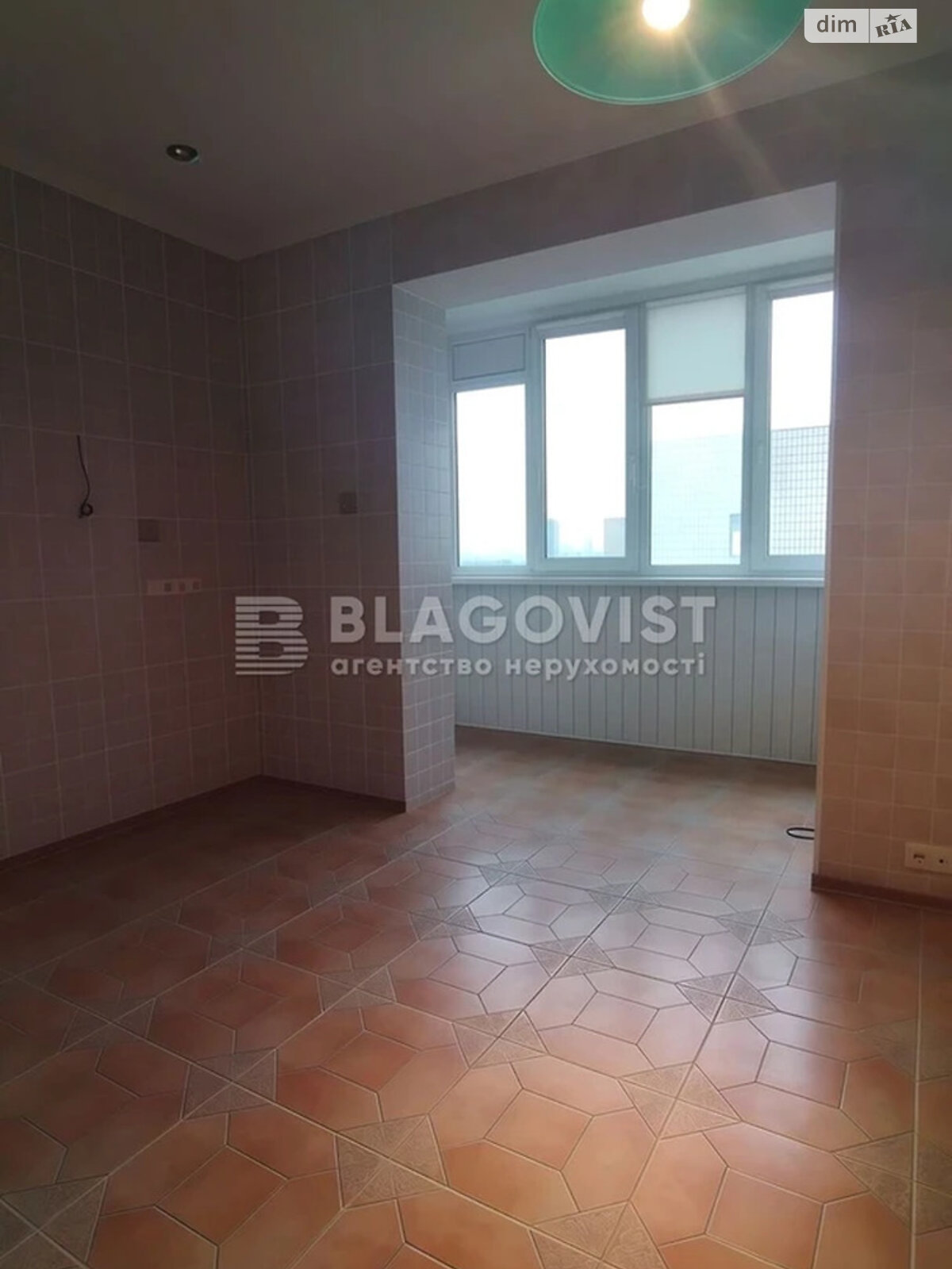 Продажа трехкомнатной квартиры в Киеве, на ул. Александра Довженко 16Б, район Шулявка фото 1