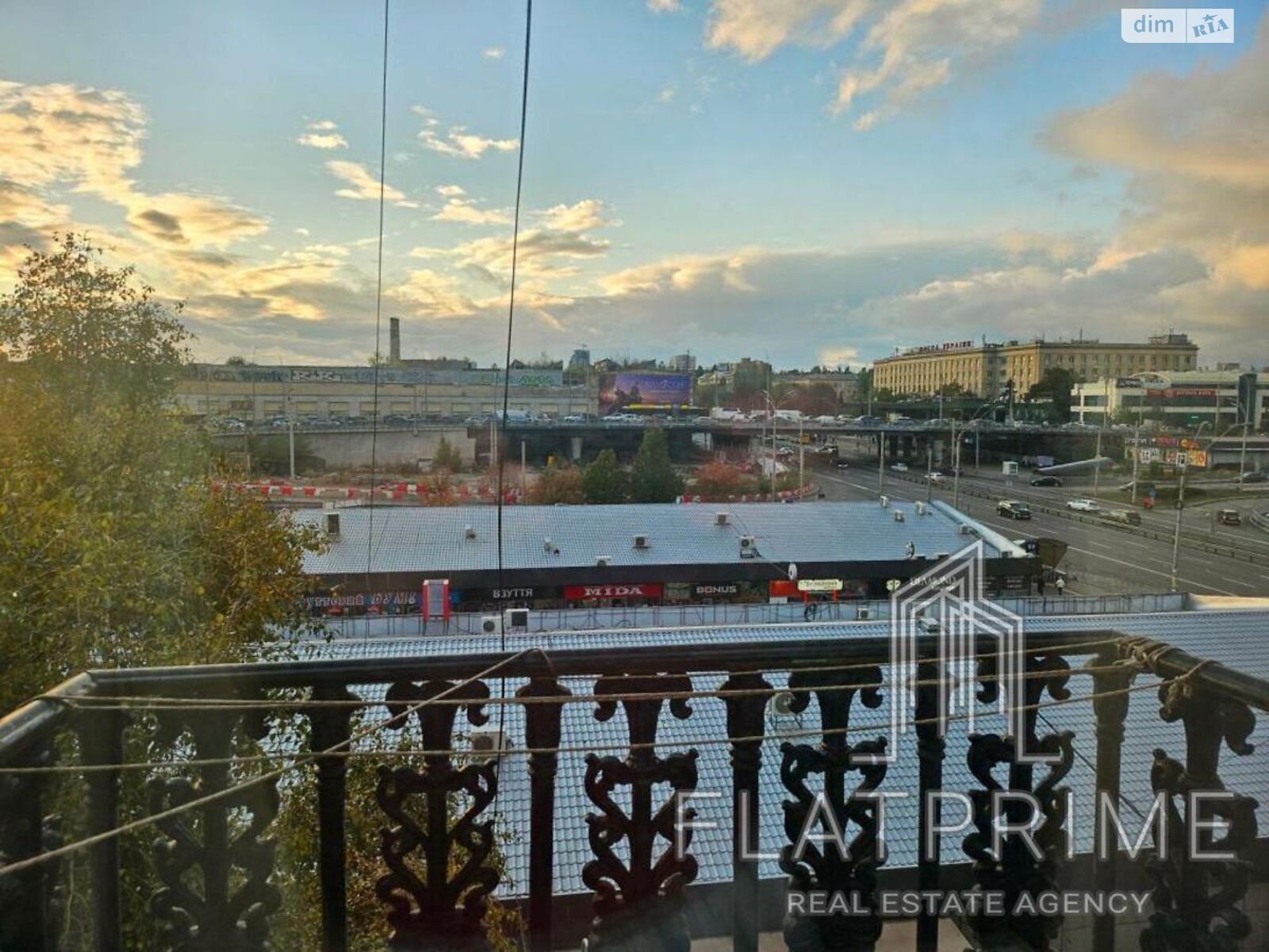Продаж двокімнатної квартири в Києві, на просп. Берестейський 45, район Шулявка фото 1 Продаж двокімнатної квартири в Києві, на просп. Берестейський 45, район Шулявка фото 1