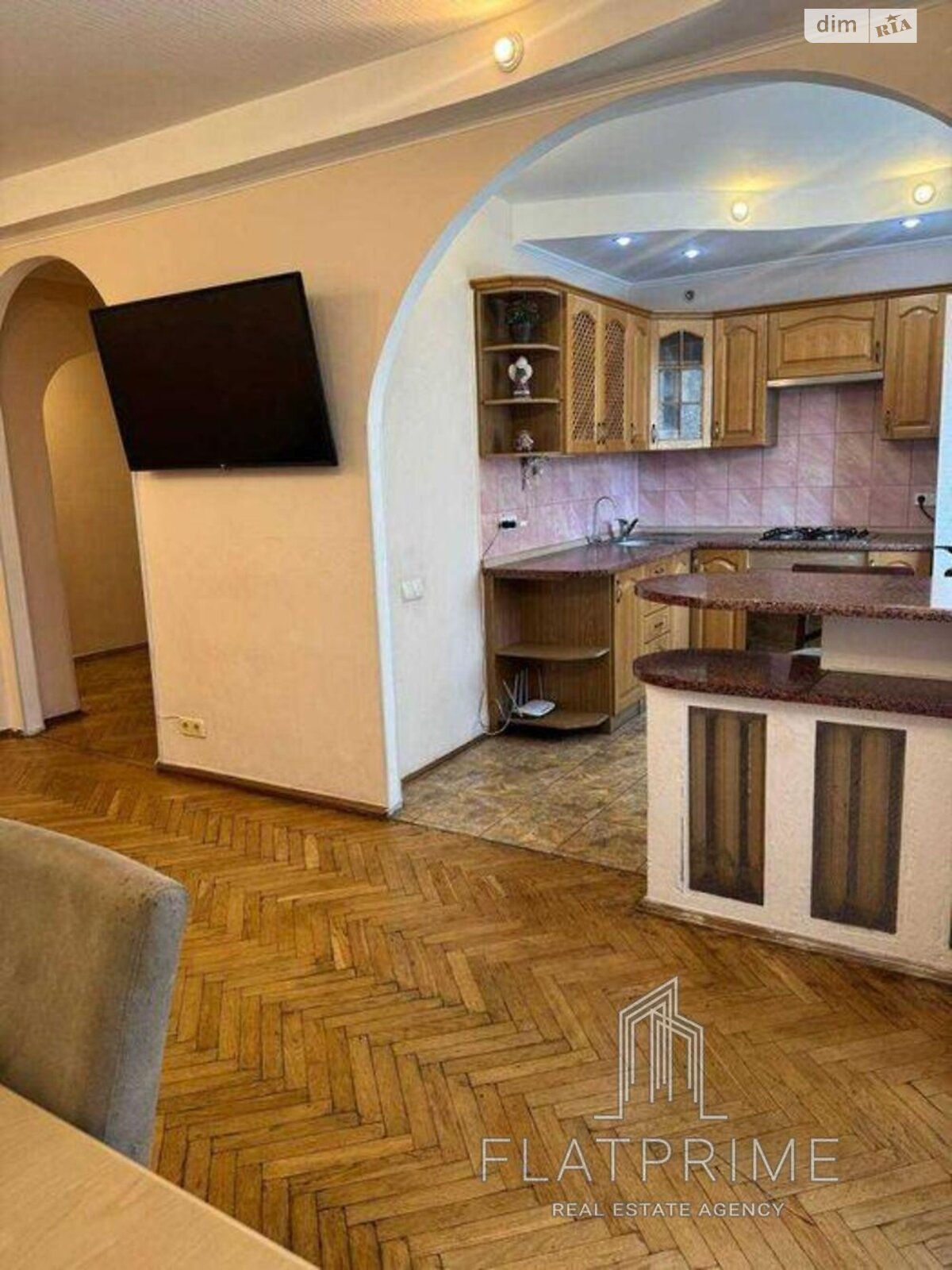 Продажа трехкомнатной квартиры в Киеве, на просп. Берестейский 17, район Шулявка фото 1 Продажа трехкомнатной квартиры в Киеве, на просп. Берестейский 17, район Шулявка фото 1