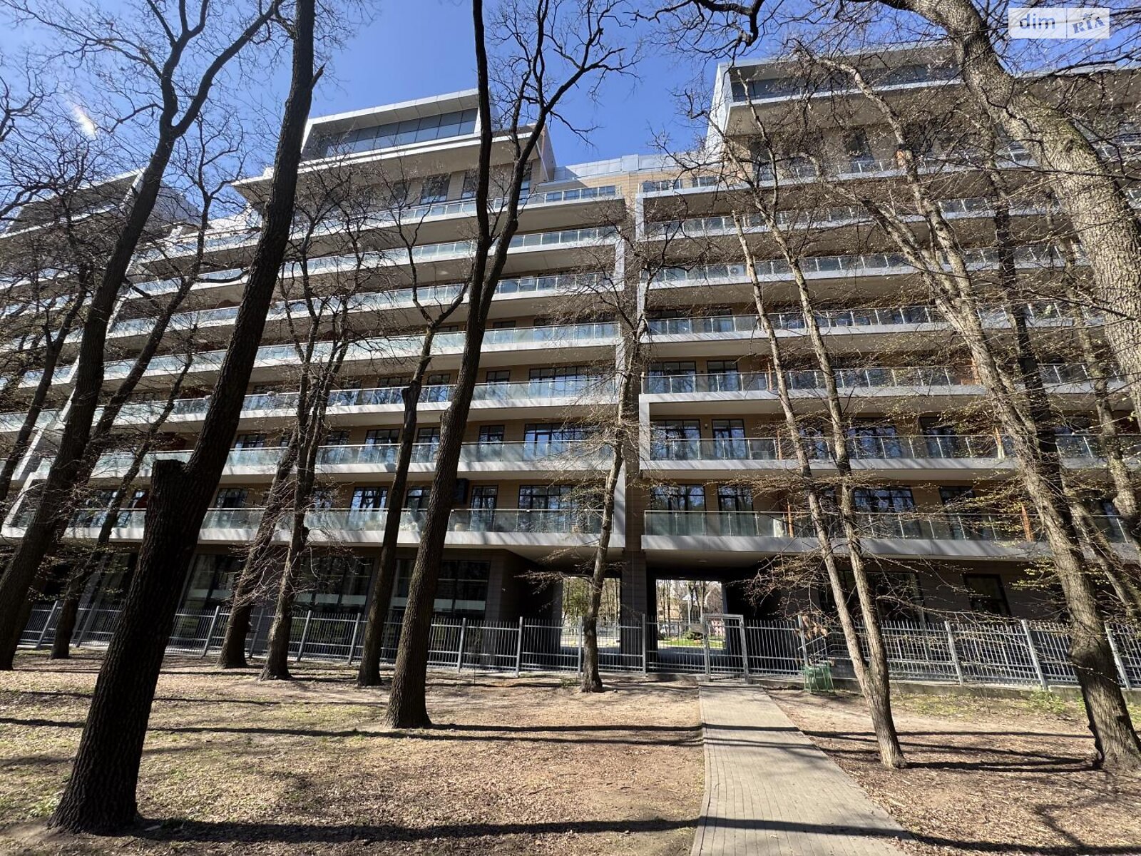 Продажа трехкомнатной квартиры в Киеве, на просп. Берестейский 42, район Шулявка фото 1 Продажа трехкомнатной квартиры в Киеве, на просп. Берестейский 42, район Шулявка фото 1