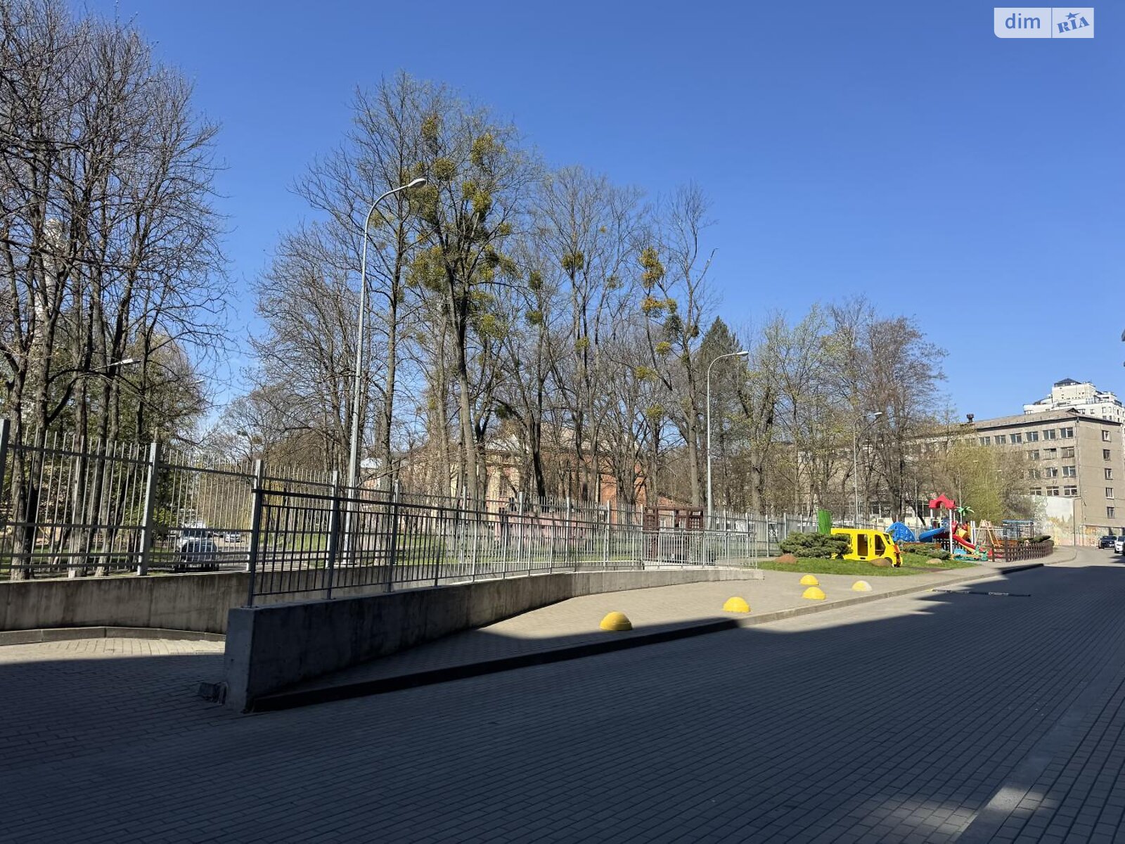 Продажа трехкомнатной квартиры в Киеве, на просп. Берестейский 42, район Шулявка фото 1 Продажа трехкомнатной квартиры в Киеве, на просп. Берестейский 42, район Шулявка фото 1