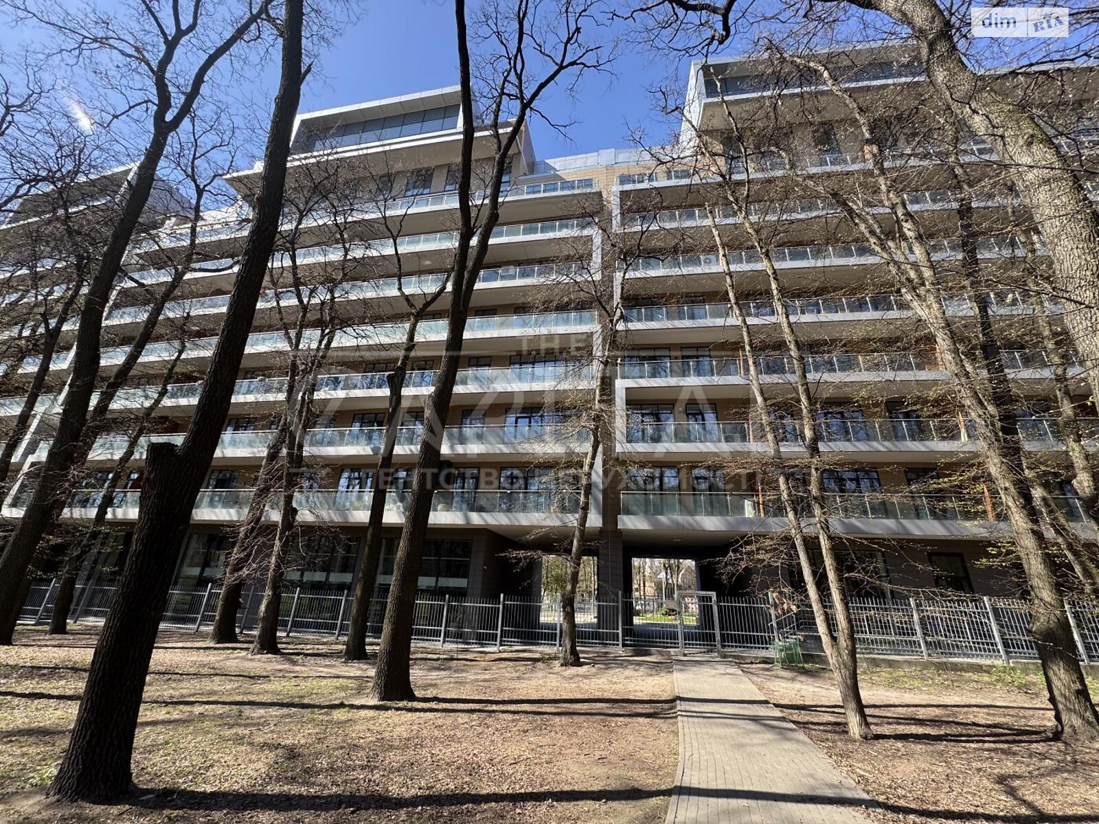 Продаж трикімнатної квартири в Києві, на просп. Берестейський 42, район Шулявка фото 1 Продаж трикімнатної квартири в Києві, на просп. Берестейський 42, район Шулявка фото 1