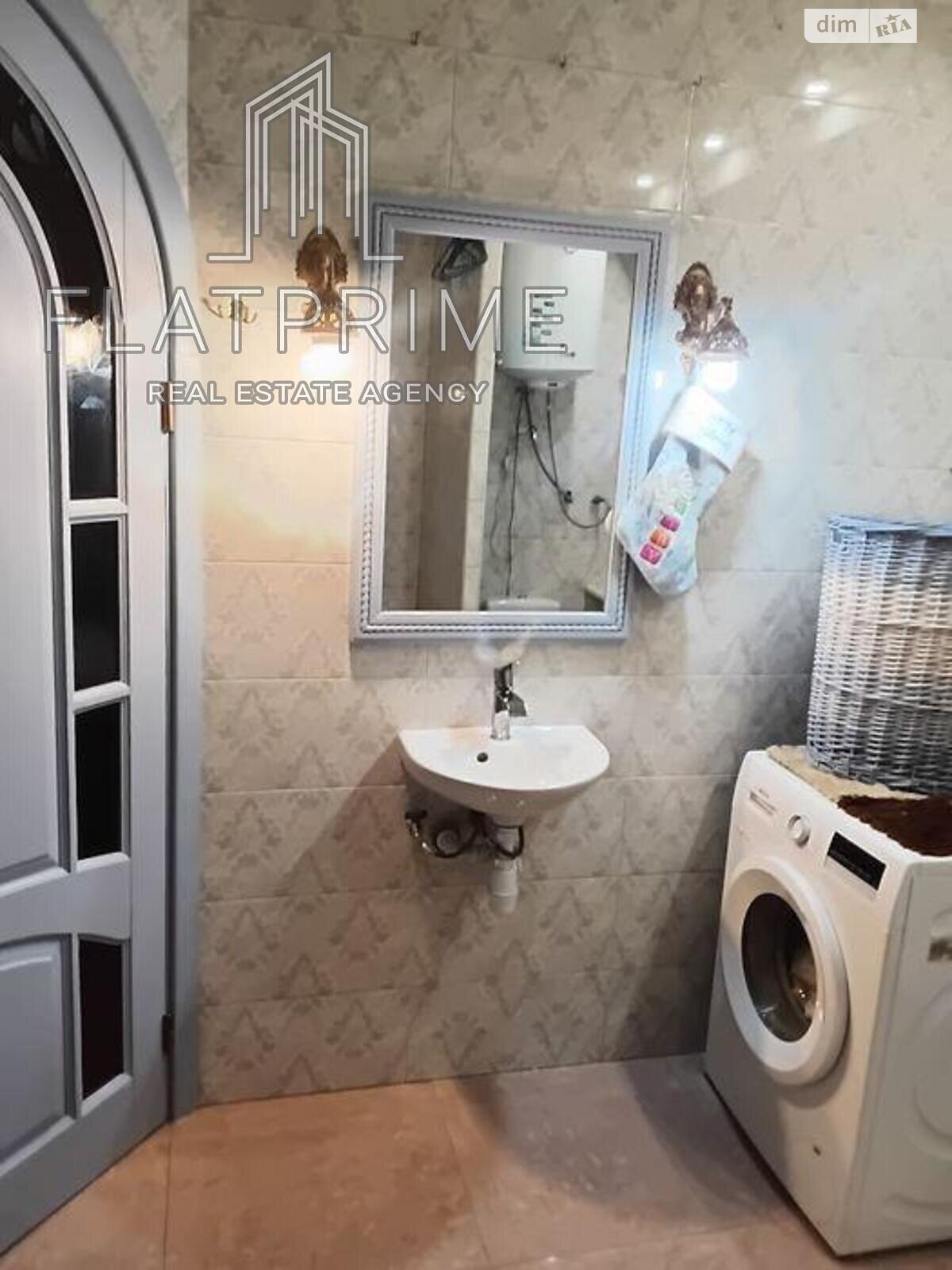 Продаж трикімнатної квартири в Києві, на просп. Берестейський 9, район Шулявка фото 1 Продаж трикімнатної квартири в Києві, на просп. Берестейський 9, район Шулявка фото 1