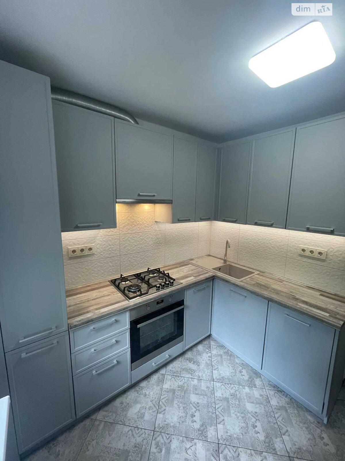 Продажа двухкомнатной квартиры в Киеве, на просп. Берестейский 25, район Шулявка фото 1 Продажа двухкомнатной квартиры в Киеве, на просп. Берестейский 25, район Шулявка фото 1