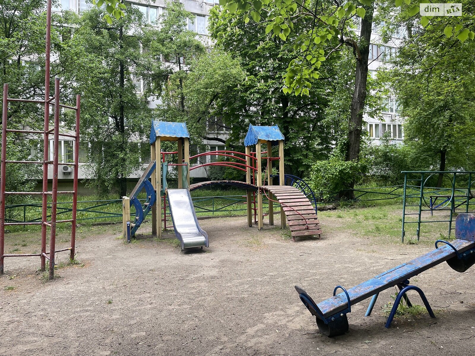 Продаж трикімнатної квартири в Києві, на просп. Берестейський 17, район Шулявка фото 1 Продаж трикімнатної квартири в Києві, на просп. Берестейський 17, район Шулявка фото 1
