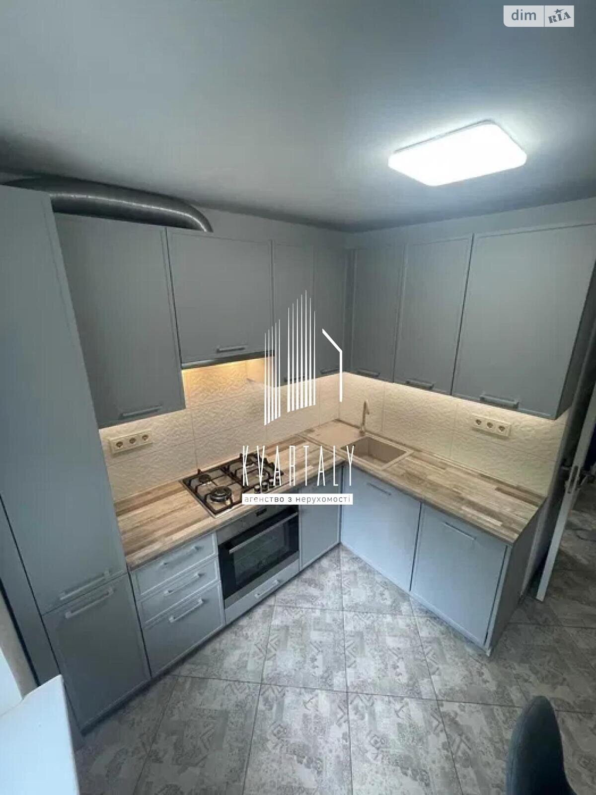 Продажа двухкомнатной квартиры в Киеве, на просп. Берестейский 25, район Шулявка фото 1 Продажа двухкомнатной квартиры в Киеве, на просп. Берестейский 25, район Шулявка фото 1