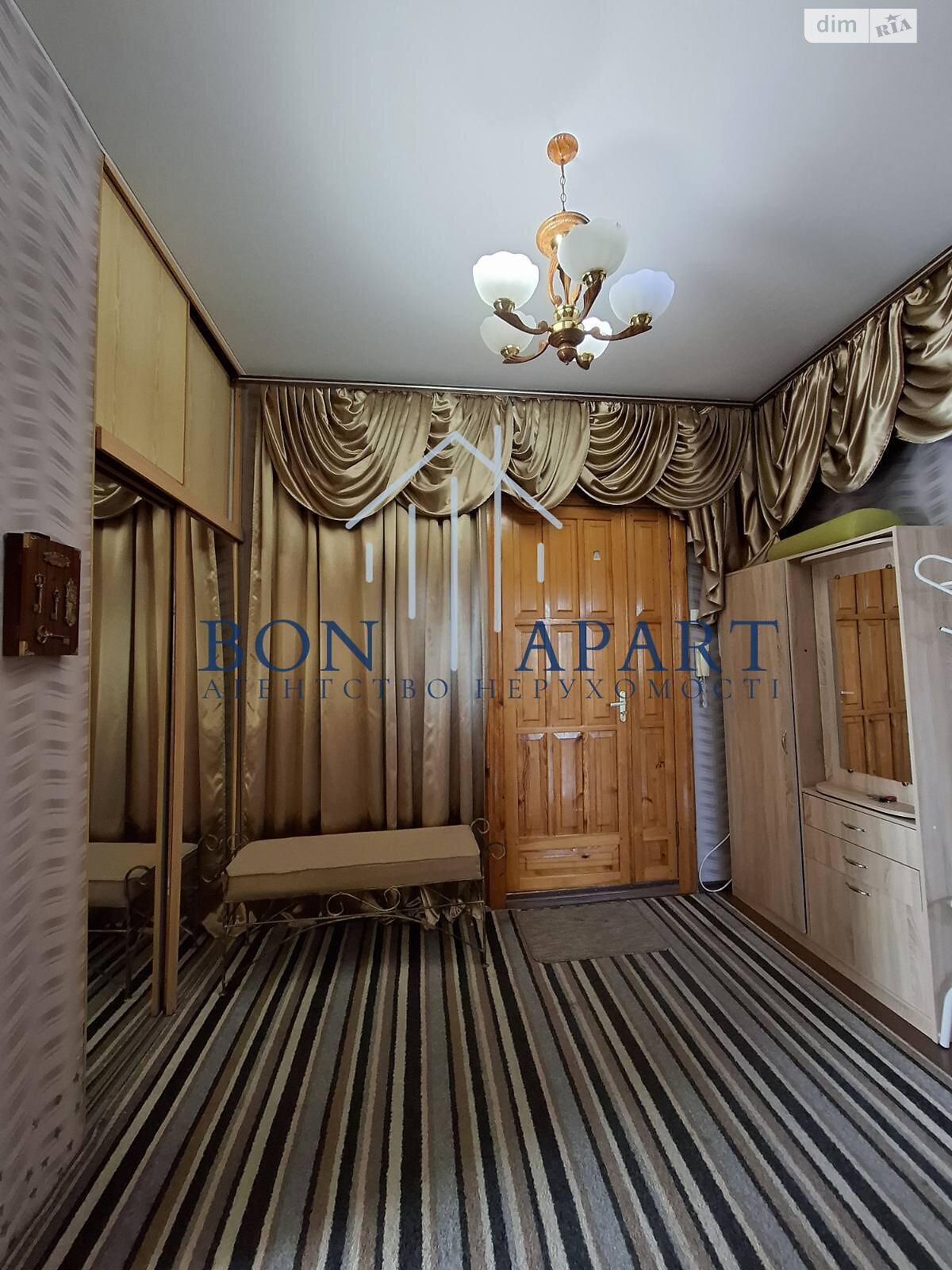 Продаж двокімнатної квартири в Києві, на просп. Берестейський 45, район Шулявка фото 1 Продаж двокімнатної квартири в Києві, на просп. Берестейський 45, район Шулявка фото 1